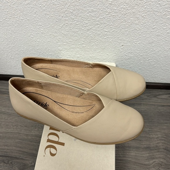 LifeStride Notorious Flat (WIDE)* - Picture 4 of 10